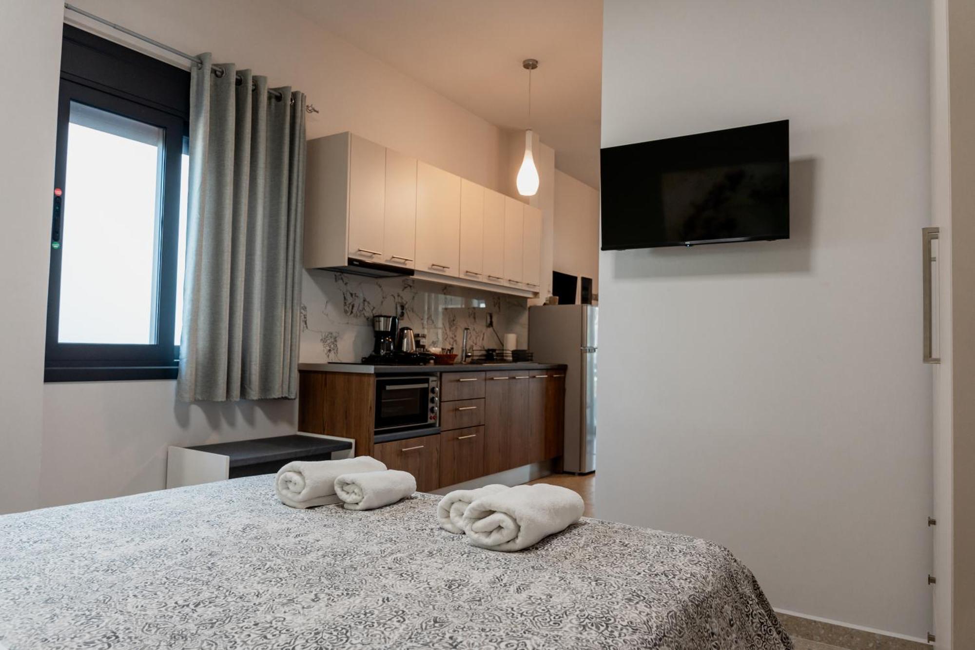 Filion Apartments نافبليو المظهر الخارجي الصورة