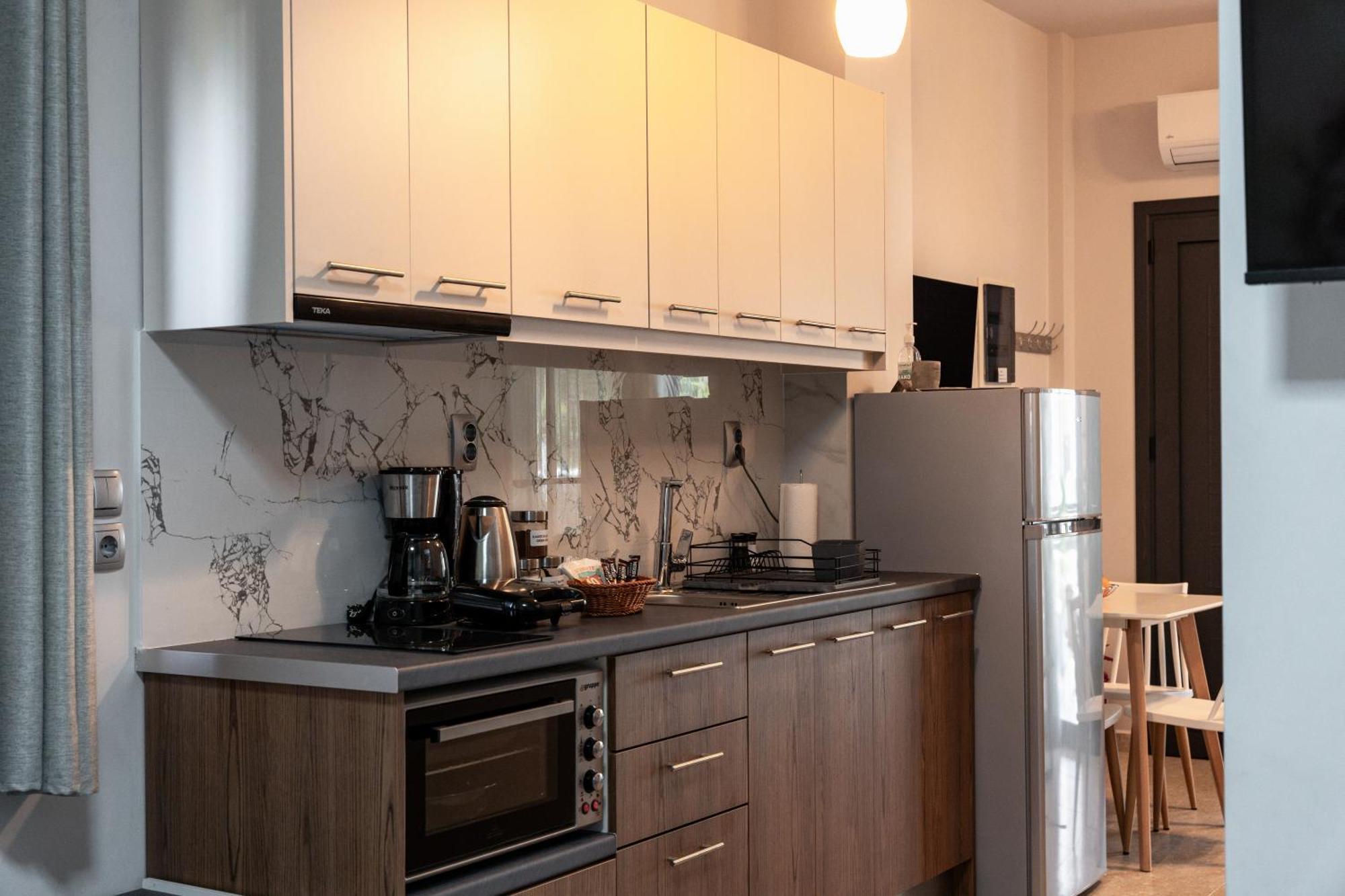 Filion Apartments نافبليو المظهر الخارجي الصورة
