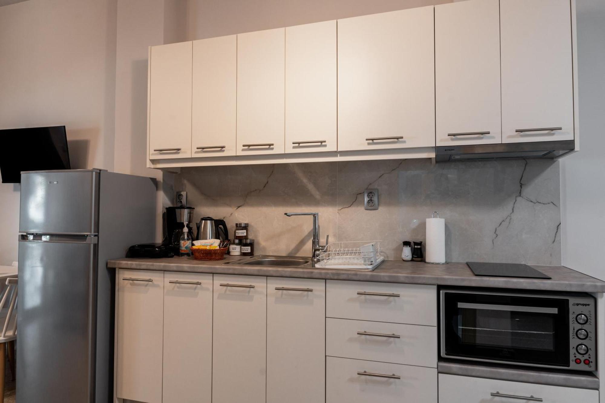 Filion Apartments نافبليو المظهر الخارجي الصورة